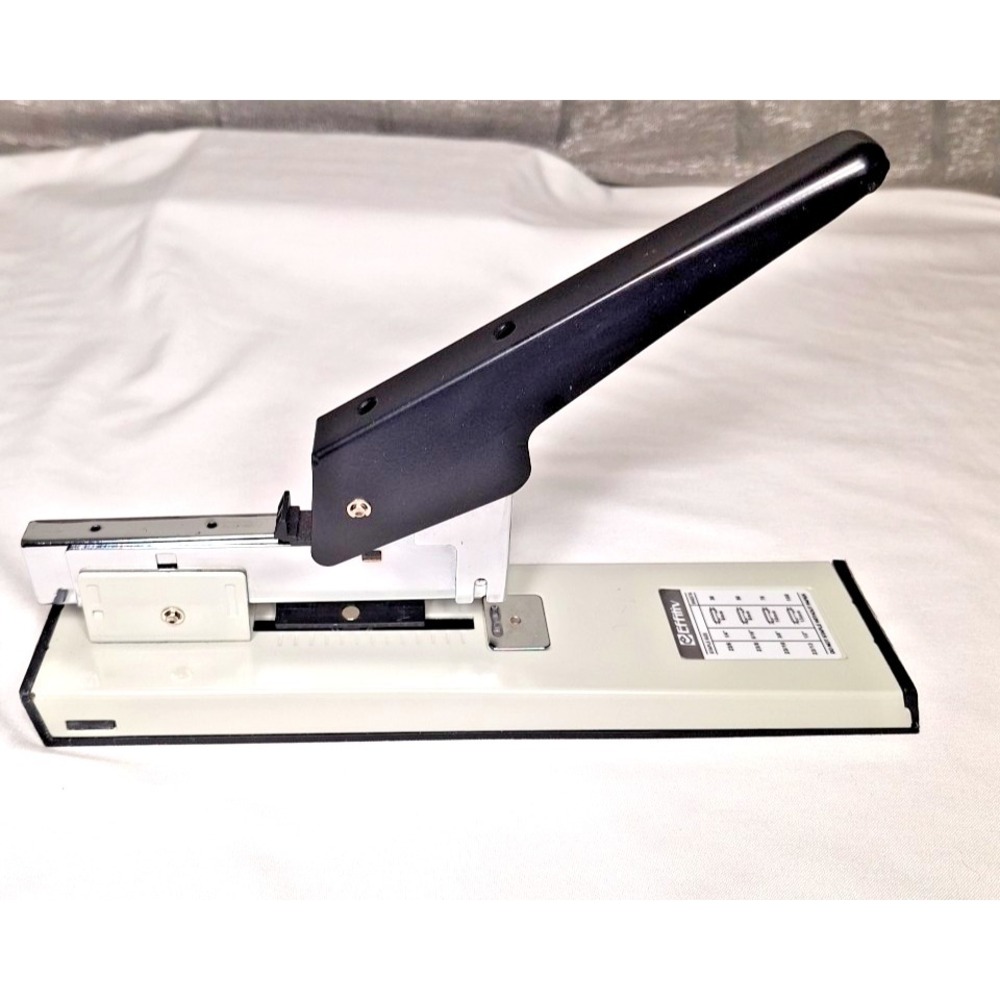 Effitiv Heavy Duty Stapler 100 sheet 13mm to 30 sheet 6mm High Capacity Gray Blk
